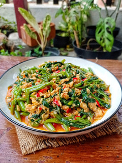 Foto resep Tumis Kangkung Sambal Tempe