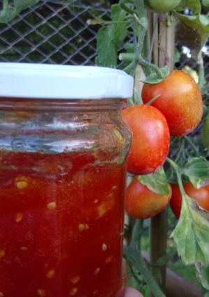 Una foto de Mermelada de tomate perita
