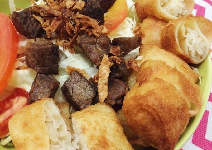 Ternyata begini loh! Resep gampang memasak Soto Mie Bogor  lezat