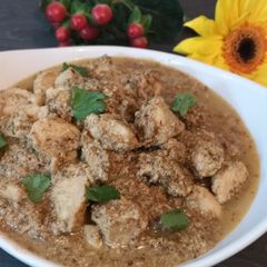 A picture of Dahi chicken.