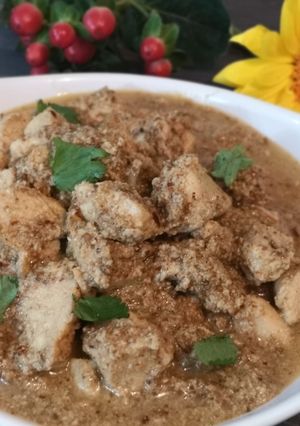 A picture of Dahi chicken.