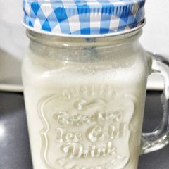 A picture of Vanilla shake..