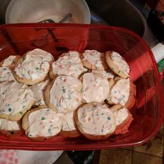 A picture of Confetti Cake Batter Cookies.