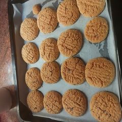 A picture of Crunchy oat cookies.