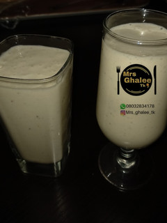 A picture of Banana smoothy.