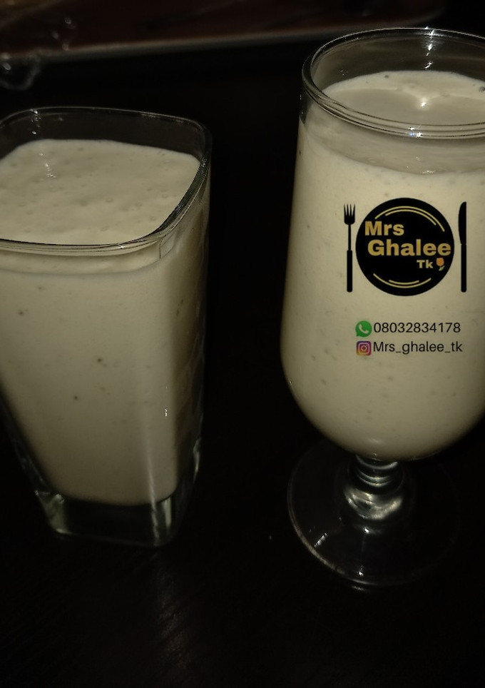 A picture of Banana smoothy.