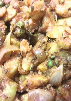A picture of Potato do pyaza.