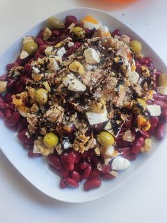 Una foto de Ensalada de alubias rojas