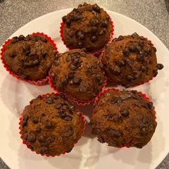 A picture of Banana chocolate chips muffins.