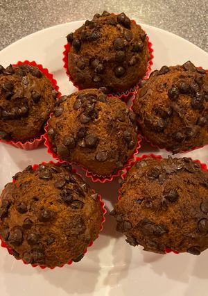 A picture of Banana chocolate chips muffins.