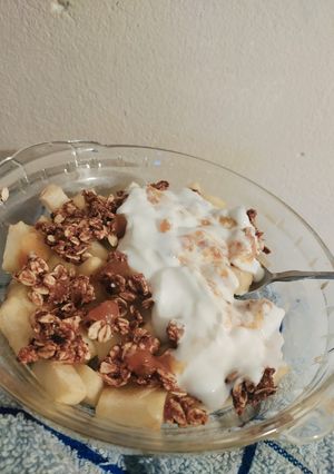 Una foto de Postre tipo crumble🍎 Sin azúcar