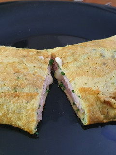 Una foto de Omelette de jamón y queso