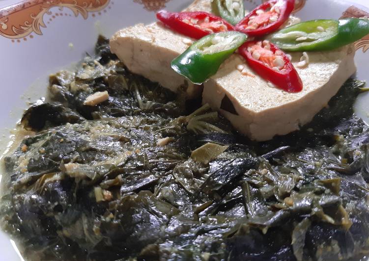 Gulai Daun Singkong