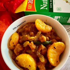 A picture of Soyabean in Ginger Orange Sauce (Ada Komola Soyabean).