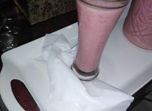 صورة لوصفة ميلك شيك الفراوله 🍓