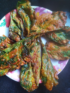 पालक पकौड़े (palak pakode recipe in Hindi) रेसिपी मुख्य फोटो