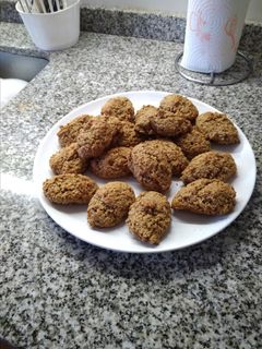 Una foto de Galletas de avena y manzana veganas