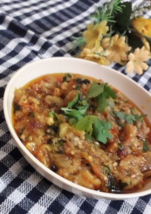 A picture of Baingan bharta.
