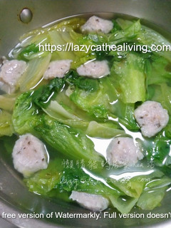 魚肉生菜湯 (只用3種材料, 簡單不出錯) 的食譜成品照片