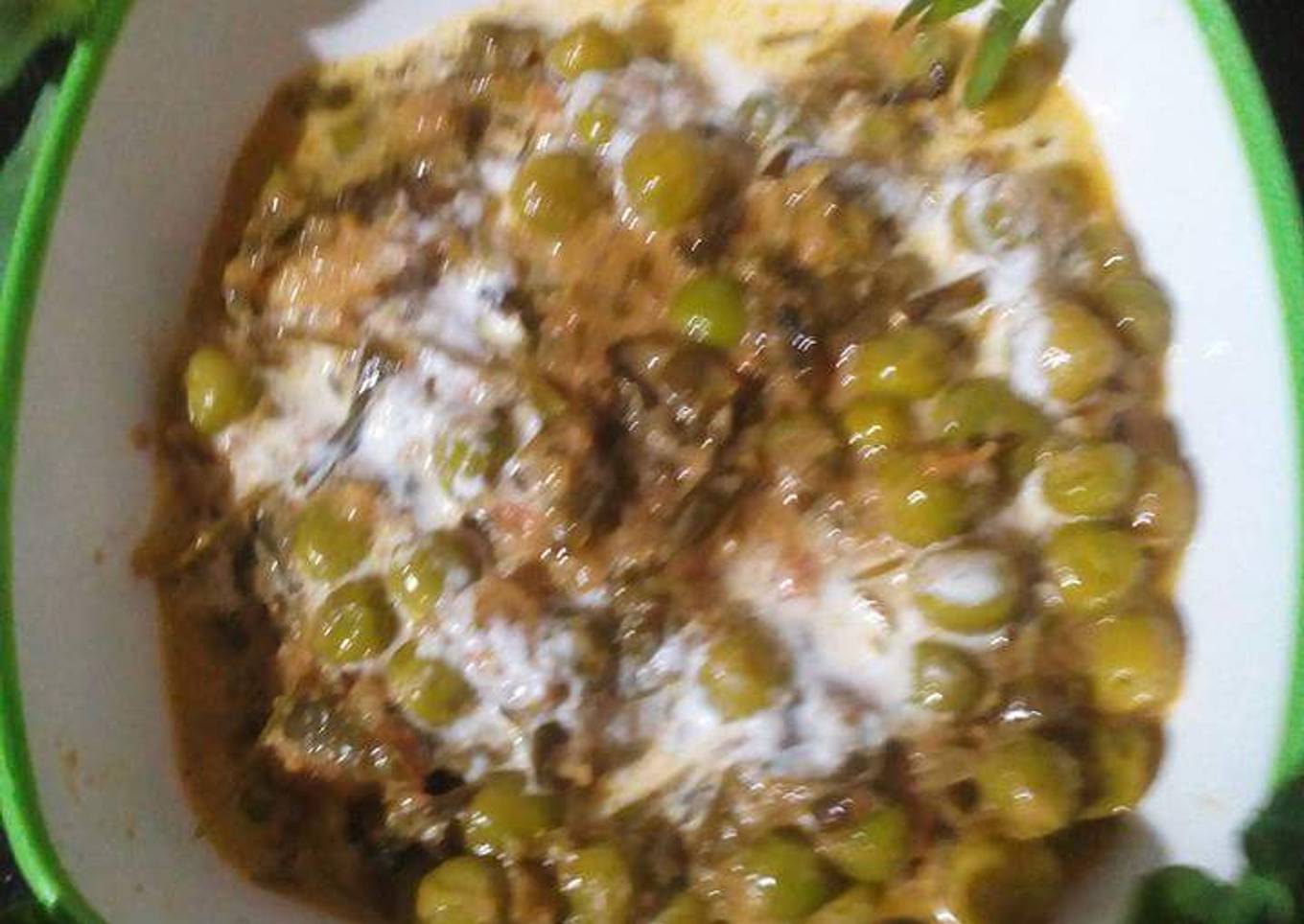 Methi matar malai