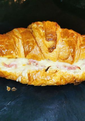 Une photo de Croissants jambon