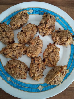 Una foto de Croquetas dulces de avena y frutas