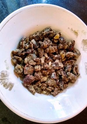 A picture of Dried Amla Candy.