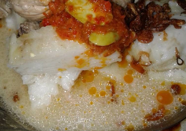 Lontong opor