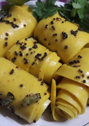 A picture of Khandavi.