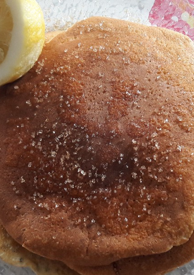 Una foto de Tortitas de limón y chía