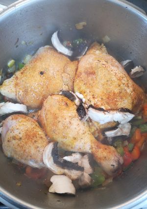 Una foto de Pollo guisado con grillkridda