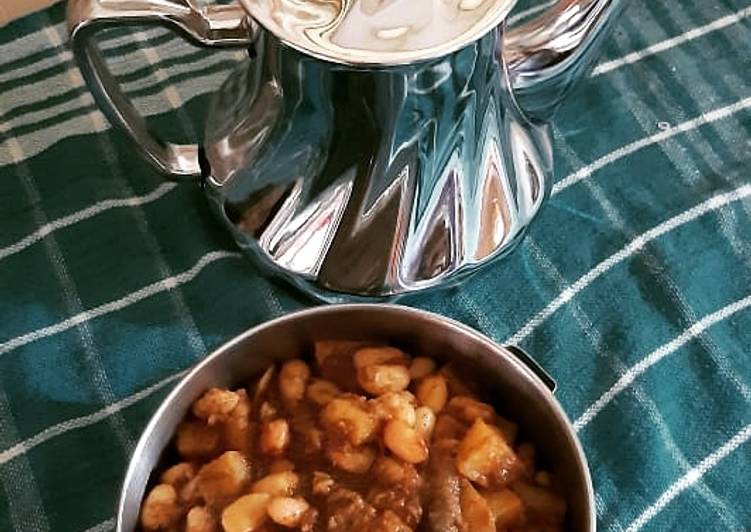 Langkah Mudah untuk Membuat Rendang kacang dan kentang yang Lezat