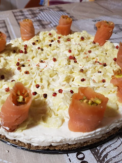 Foto di Cheesecake salata con porri e salmone