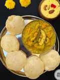 Lau, Paneer diye Chola’r Dal (Chana Dal with Louki/ Bottle Gourd and Paneer/Cottage Cheese)