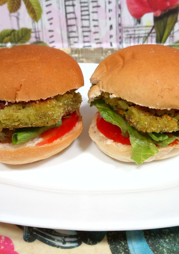 Una foto de Mini hamburguesas de aguacate y quinoa
