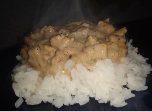 Una foto de Strogonoff de bondiola