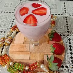 A picture of Strawberry milkshake.