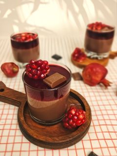 عکسی از دستور پاناکوتا شکلاتی با ژله انار