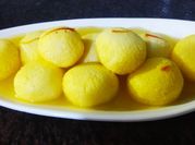 A picture of kesar syrup