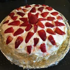 A picture of Strawberry Cake (Le Fraisier).