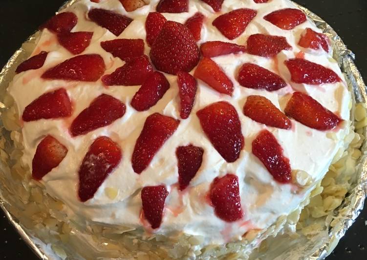 Steps to Prepare Perfect Strawberry Cake (Le Fraisier)