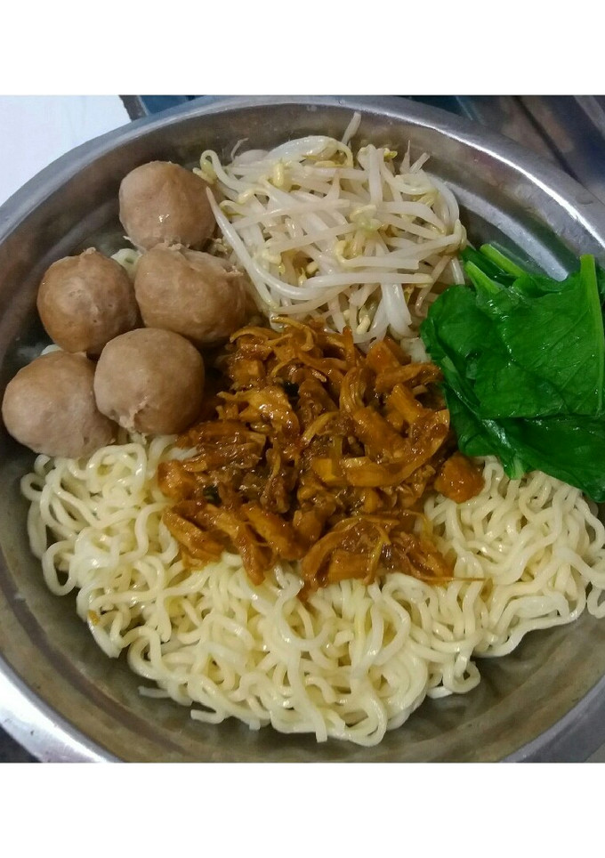 Foto resep Mie Ayam Bakso Ternyata Lebih Enak Bikin Sendiri Loh