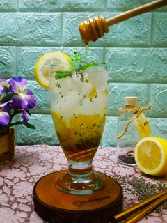 Foto resep Chia Seeds Lemon Honey Drink