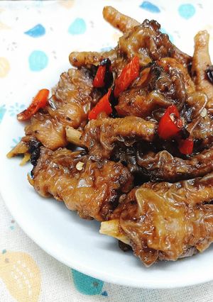 Hình của món Chân gà hấp tàu xì.