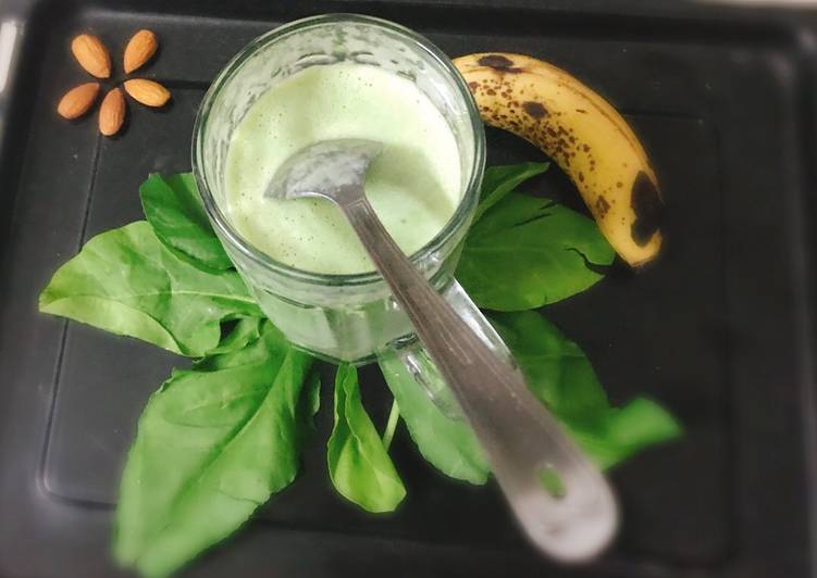 Simple Way to Prepare Speedy Spinach Banana Smoothie (Healthy)