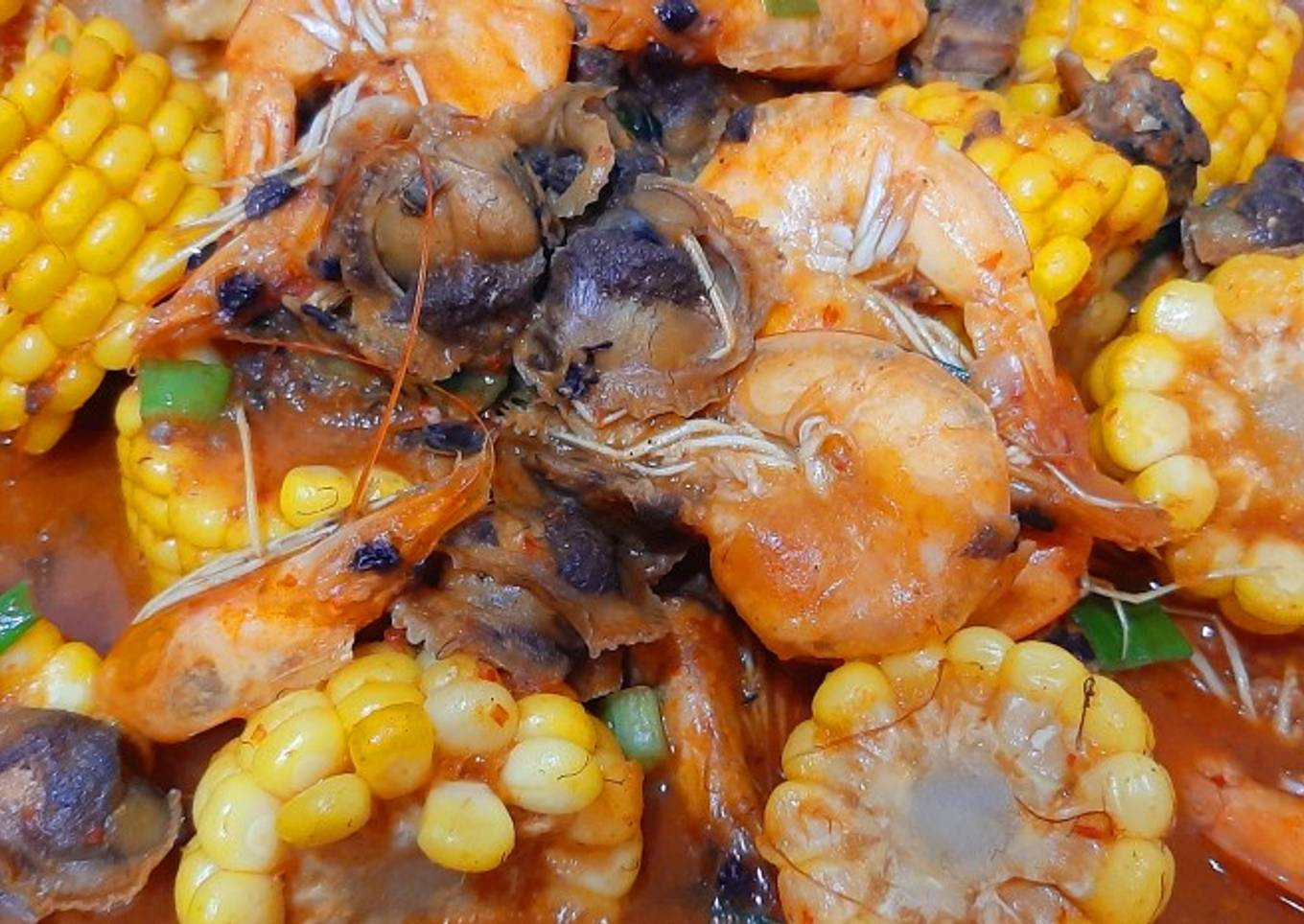 Udang dan Kerang Saus Padang