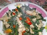 Tumis kacang panjang tempe rebon