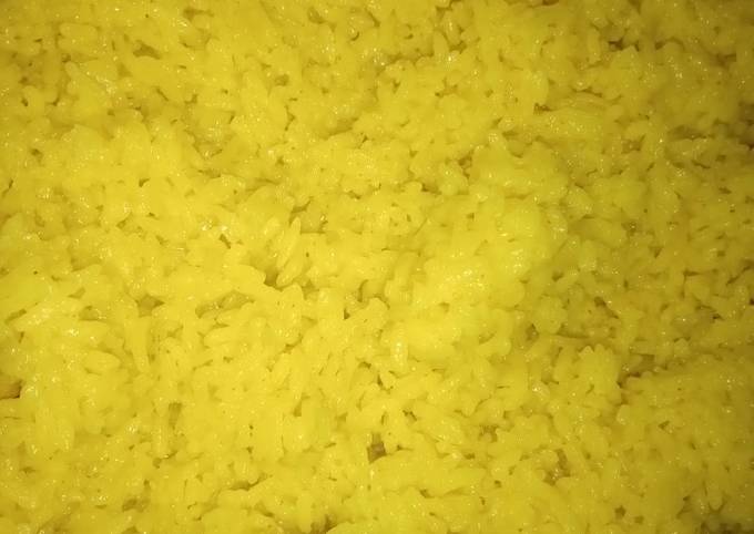Bagaimana Menyiapkan Nasi kuning simple magic com, Lezat Sekali