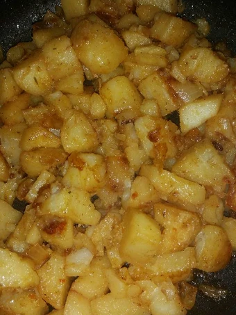 Easy Steps to Prepare Recipe Fried potatoes with onions that is Really Delicious, Addictive}