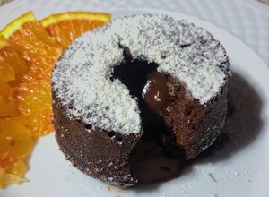 Foto di Tortino al cioccolato “light” con cuore caldo